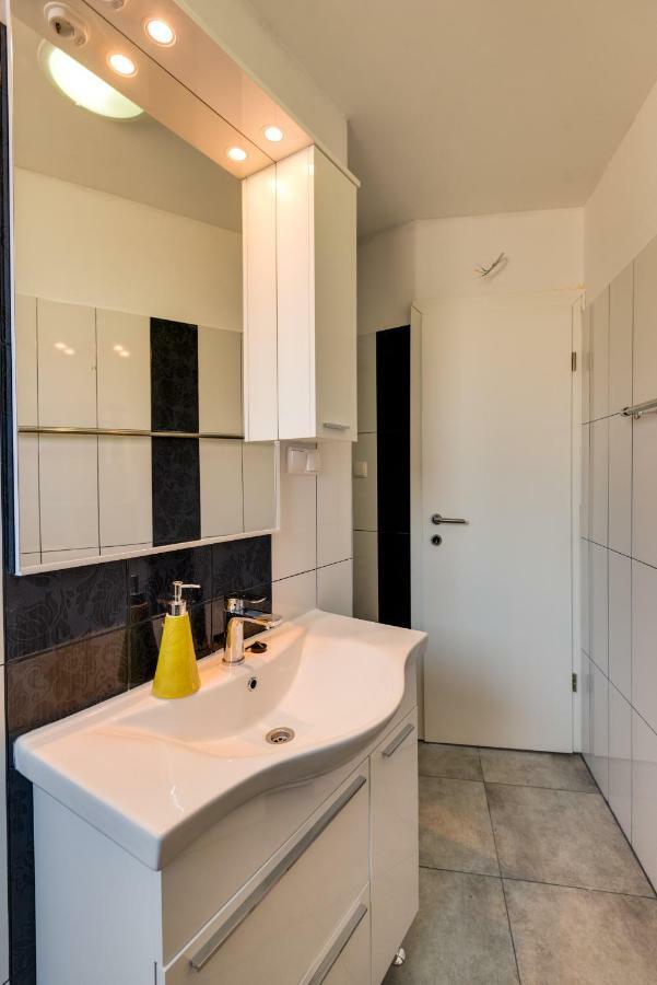 Jadrija 6 Apartment Sibenik Ngoại thất bức ảnh